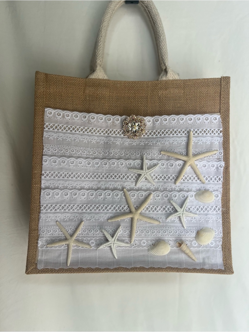 New Handcrafted: Beach-Inspired Burlap Tote Bag with White Lace & Shell Accents